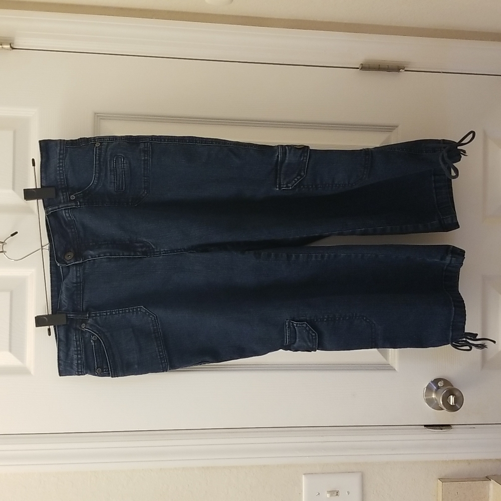 Womens Cato Capri